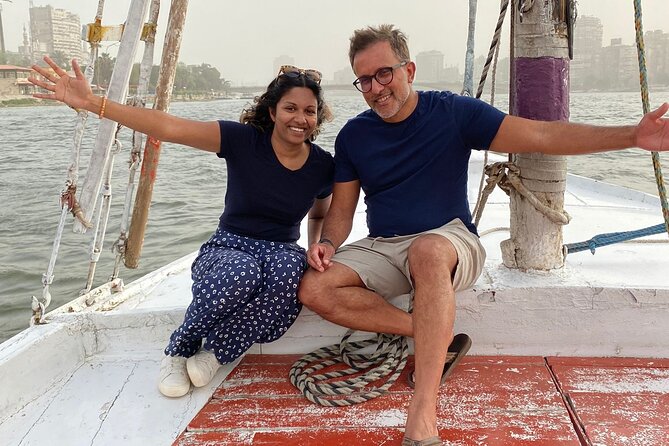 Private sailing boat with its Sailor for one hour or more - Price and Value: Is $10 Per Person Worth It?
