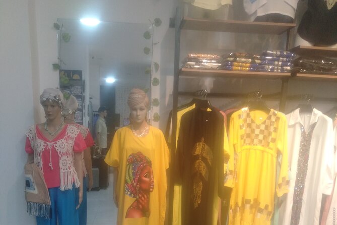 Private Shopping Tour in Cairo - Gold and Gift Shop: Where to Think Small and Smart