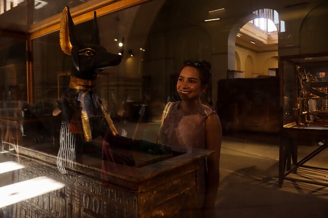 Private Tour: Discover Giza Pyramids, Sphinx & Egyptian Museum - Stop 1: Giza Plateau, Great Pyramid views, camel ride, Sphinx, and Valley Temple