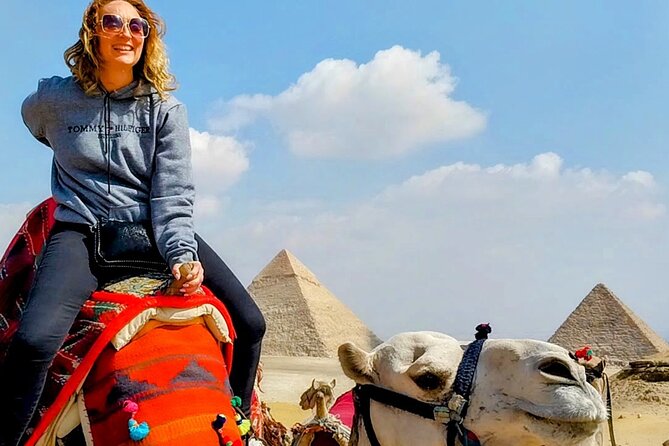 Private Tour Giza Pyramids Wonders All inclusive - Panoramic view of the pyramids: where you slow down and see the whole picture