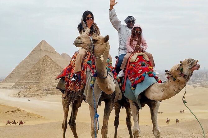 Private Tour Giza Pyramids Wonders All inclusive - How the guide experience feels in real life