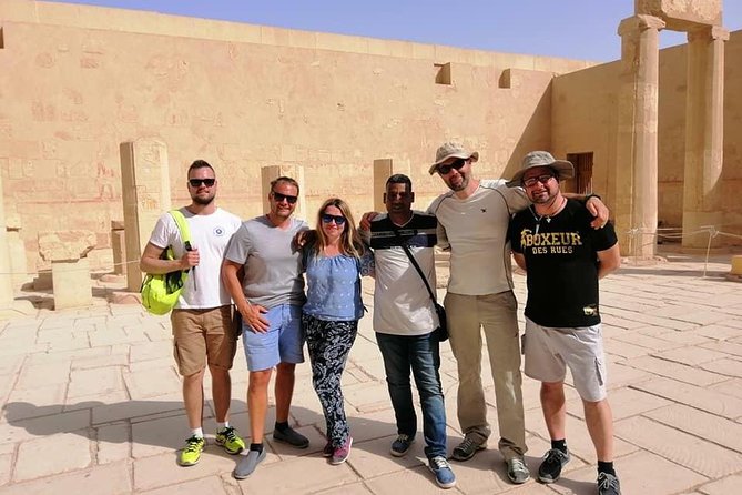 Private Tour: Luxor Day Trip from Hurghada - Valley of the Kings: choosing tombs, managing time, staying cool