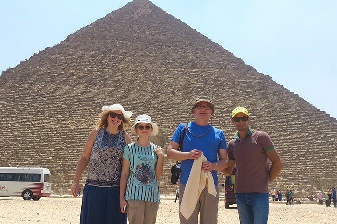 Private Tour of the Pyramids and Egyptian Museum in Giza - The guide experience: calm answers, Portuguese support, and on-the-spot help