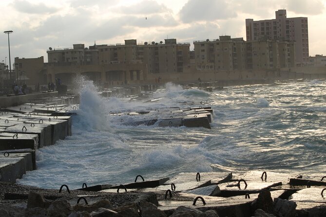 Private tour to Alexandria from Giza with Lunch and Entrance fees - Lunch included: eating local without turning it into a scavenger hunt