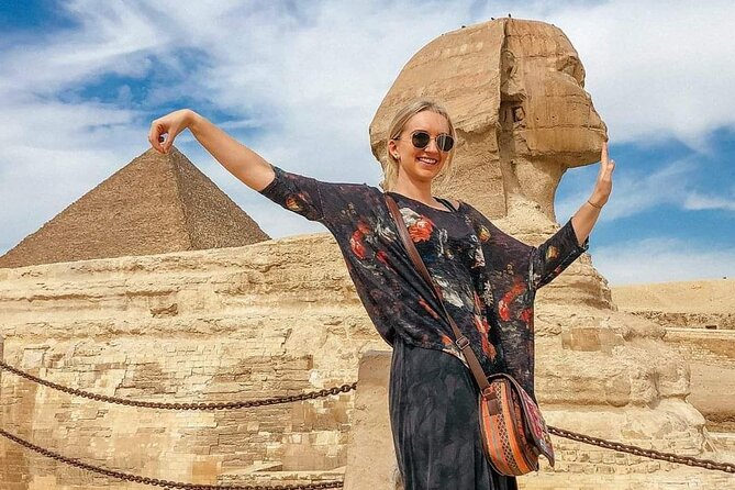 Private Tour to Giza Pyramids,Sphinx,Egyptian Museum&local lunch - Great Pyramid of Khufu, the Only Ancient Wonder Still Standing