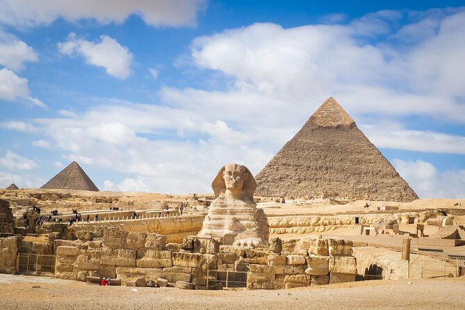 Private Tour To Pyramids of Giza Memphis Saqqara With Lunch - Giza Pyramids, Valley Temple, and the Sphinx area in one guided flow