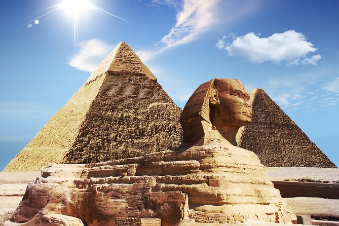 Private Tour To Pyramids of Giza Memphis Saqqara With Lunch - Lunch and comfort: the value of getting fed in a long day