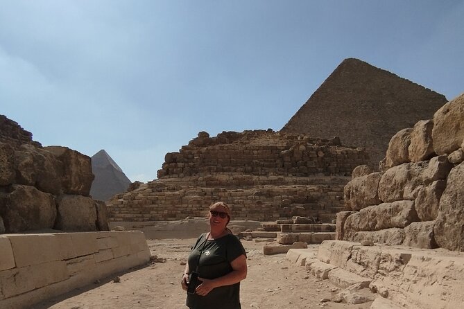 Private Tour To The Great Pyramids and Sphinx with lunch - Camel Ride at a Sahara Panoramic Viewpoint
