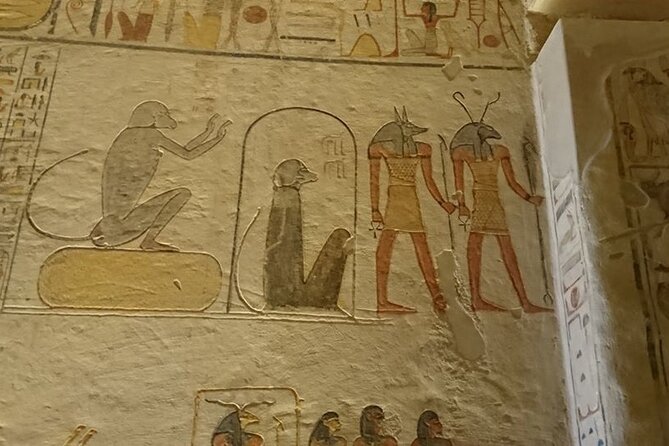 Private tour Valley of the Kings and King Tutankhamun Tomb - When the day adds extra Valley stops: Howard Carter House and more