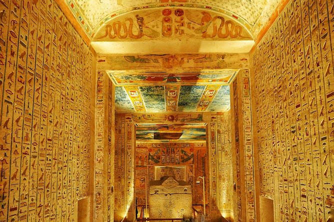 Private tour Valley of the Kings and King Tutankhamun Tomb - Deir el Bahari and Hatshepsut’s temple: a powerful change of pace