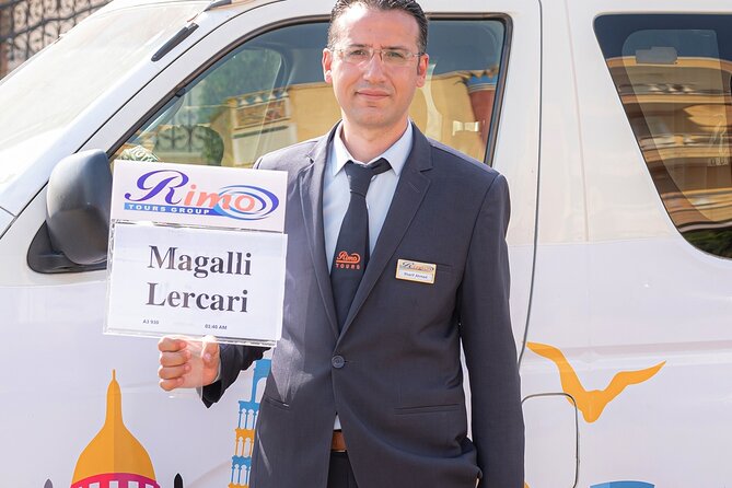Private Transfer from Hurghada Airport to Hurghada City - Your ride: sedan for up to 3, minivan up to 5, A/C included