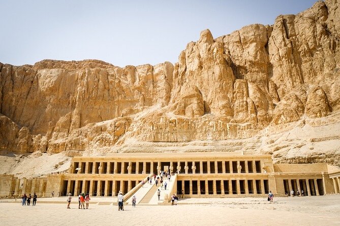 Private VIP Day trip: 5 temples, lunch,felucca and sound and light - Medinet Habu, Ramses III and the punishment scene