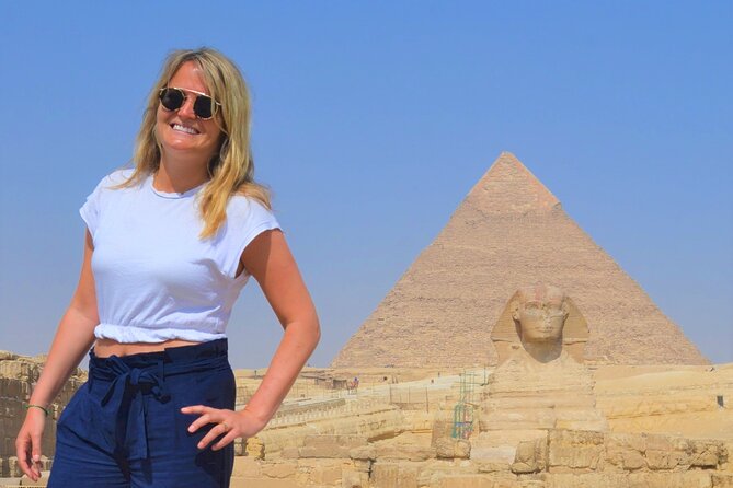 Pyramids of Giza half-day tour - Stop 4: A classic Egyptian meal near the pyramids