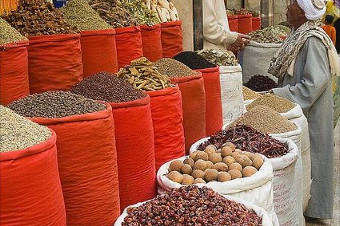 Pyramids, Sphinx, Egyptian Museum And khan El Khalili Day Tour - Khan El-Khalili bazaar: free entry, two hours of real Cairo energy