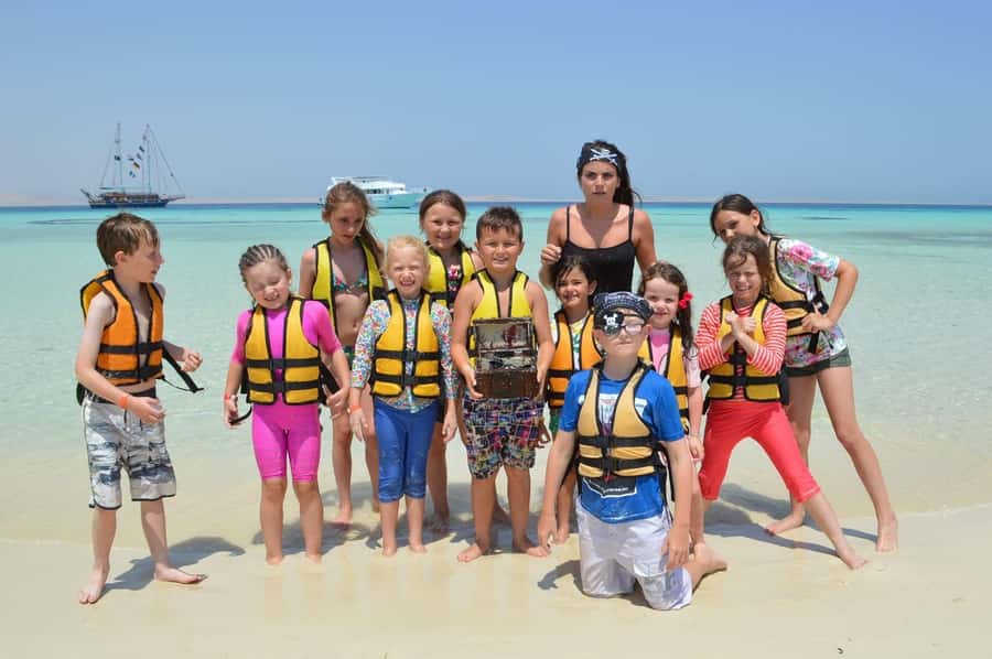 Sharm: Pirates Sailing Boat cruise with transfers & lunch - Pirate-ship comfort: how the yacht changes the whole day