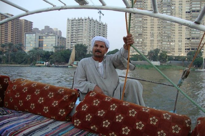 Short Felucca Trip On The Nile In Cairo - Where you go: the Qasr El Nil Bridge area and the river “starter loop”