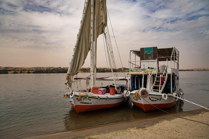 Short Felucca Trip On The Nile In Cairo - Food, water, and comfort on a short outing