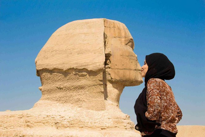 Sightseeing Day Tour to Pyramids, Egyptian Museum and Bazaar from Giza or Cairo - Egyptian Museum: King Tutankhamun treasures are built into the value