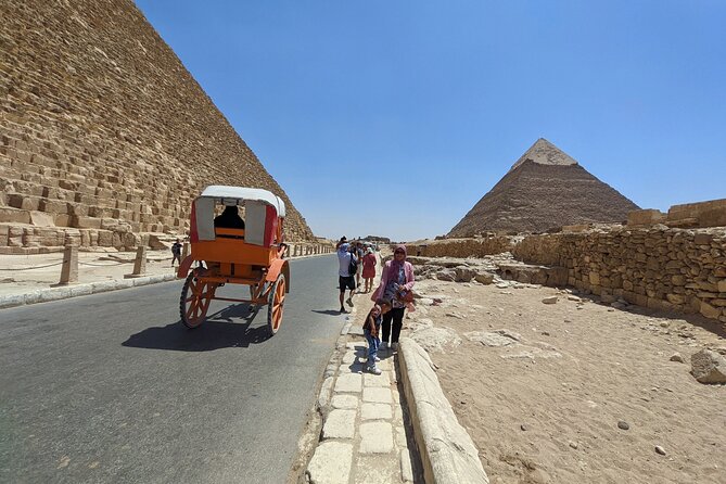 Small Group Cairo Day Tour By Minivan From Hurghada - Giza Plateau: pyramids, Sphinx, and where the best viewing happens