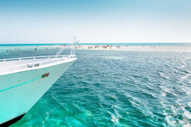 Snorkeling and Diving to Ras Mohamed And White Island by VIP Boat - White Island: beaches above, sea life below