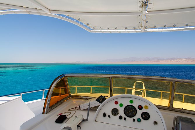 Sorkeling Trip to the White Island & Ras Mohammed - White Island Sandbar: The Sun-Soak Stop and the Swim Reality