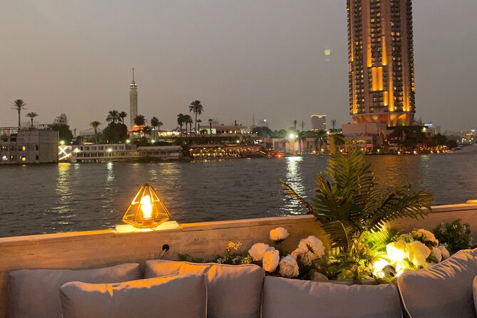 Sunset & Night Open Air Nile Cruise in Cairo & Giza - Qasr el Nil Bridge Lions, the Historic Swing Bridge, and a Photo Moment