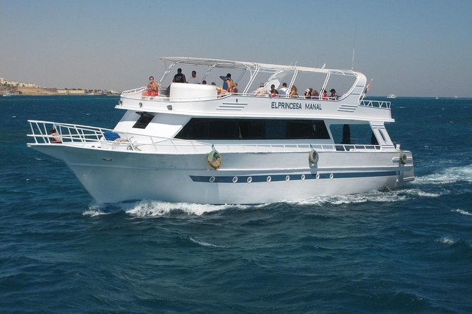Swimming with Dolphin VIP Snorkeling Sea Trip With Lunch and Transfer - Hurghada - Onboard Lunch and Drinks, the Calm Break in the Middle