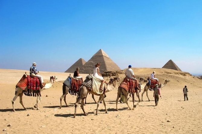 The Giza Pyramids & The museum of Egyptian civilization - Shopping tours in Cairo: useful, optional, and how to handle it