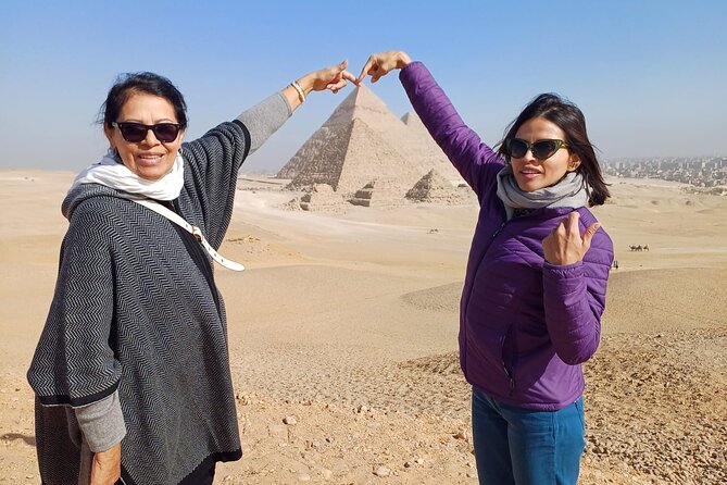 The Great Giza Pyramids and NMEC - Pickup, timing, and comfort in Cairo traffic