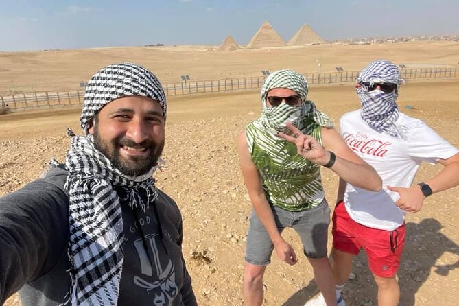 Top Attractions Tour in Giza Pyramids And Horse carriage With panoramic view - Stop 3, Khafre’s Pyramid: temples and the Sphinx connection