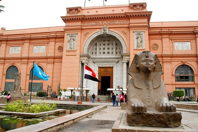 Tour to Cairo and the Pyramids from Hurghada by Private Vehicle - Giza highlights in a tight order: Sphinx, Pyramids complex, Valley Temple