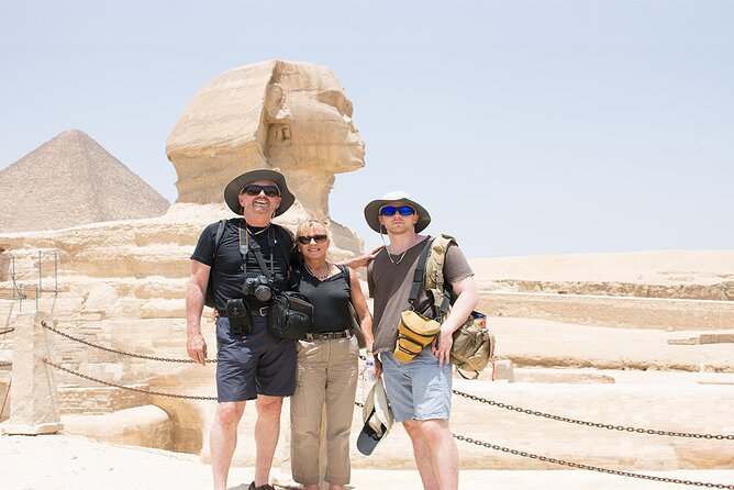 Tour to Giza Pyramids and Sphinx - Guides and the value of English explanations