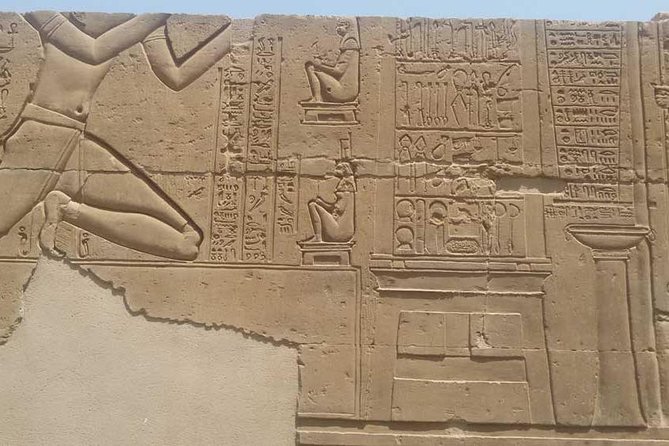 Transfer from Aswan to Luxor - Timing on the Road: The Heat, the Speed Bumps, and Bathroom Reality