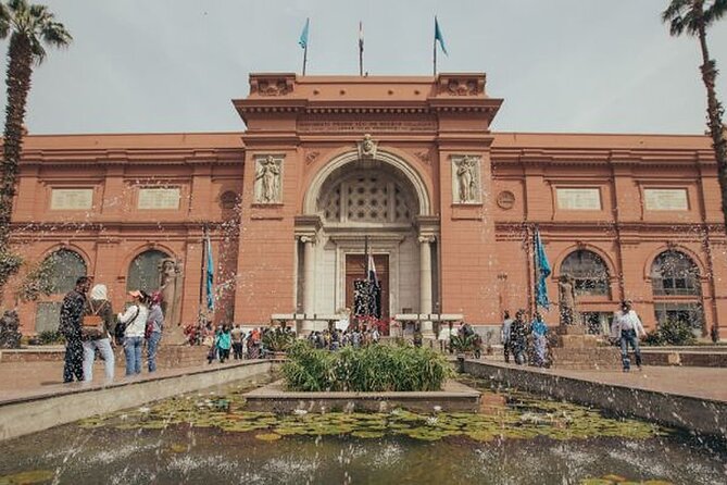 Trip To Cairo from Alexandria - Valley Temple photo stops: where a guide earns their fee