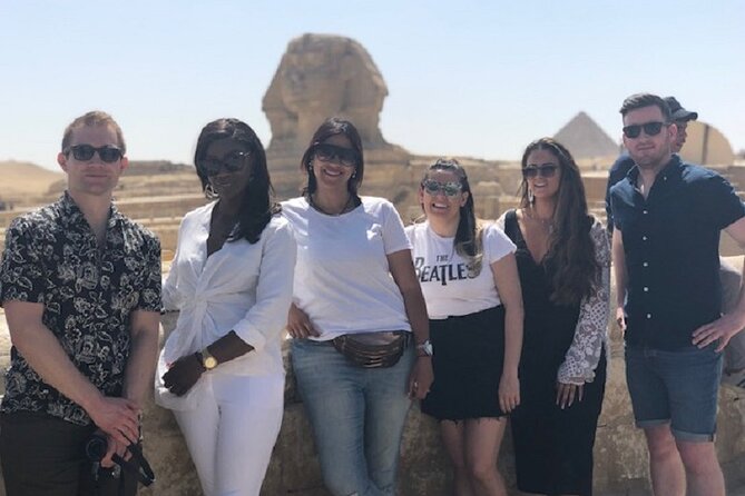 Vip Day Tour to Giza Pyramids, Sphinx, Gem Museum, and Lunch - Lunch and the Desert-to-Museum Transition