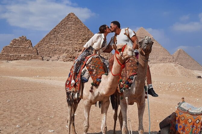 VIP Giza Pyramids, Sphinx, Lunch,Camel Ride & inside 3rd pyramid - Lunch included: koshary, the street-food winner