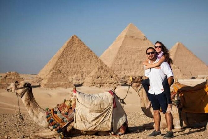 Vip Top Private Tour to Giza Pyramids and Sphinx with camel ride - The Great Sphinx stop, and how the guide makes it click