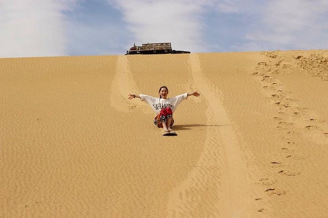 White Desert Overnight Tour From Cairo - Day 1 Morning Transfer and Lunch in Al-Bawaiti City