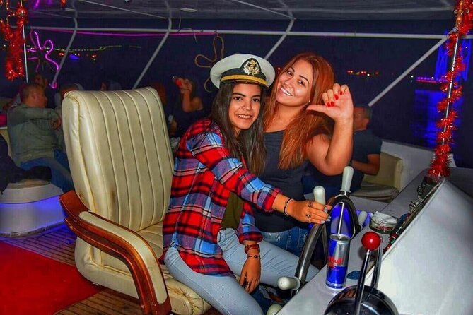 Yacht Cruise with Dinner & Oriental Show - Key highlights you should know before you go