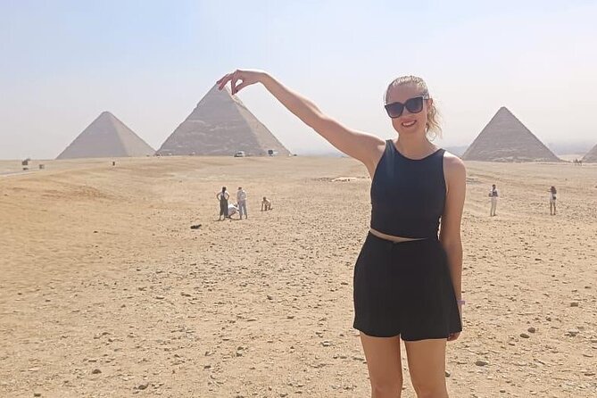 Your VIP Giza Tour: Pyramids, Camels & Authentic Egyptian food - Menkaure: a smaller pyramid that still earns attention